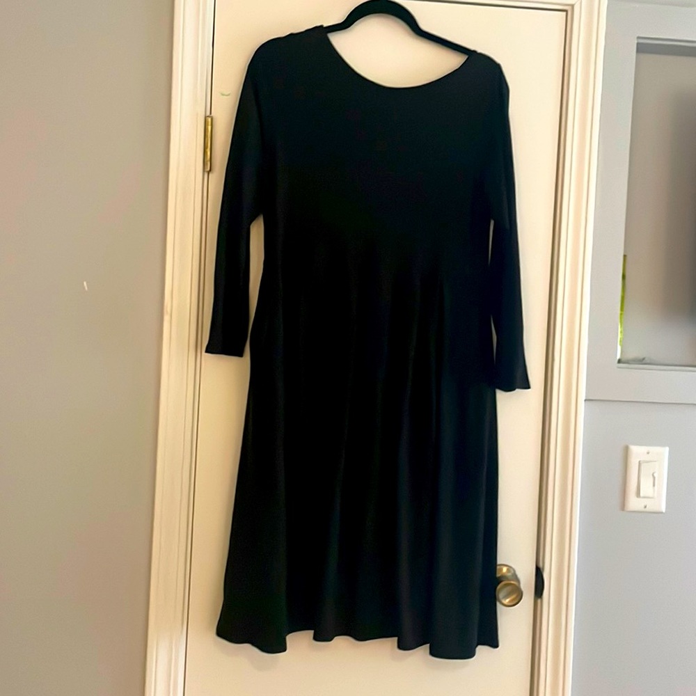 XL Black Maternity Dress - It has pockets!
